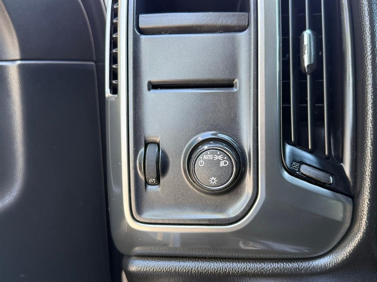 Chevrolet Silverado 1500  2018