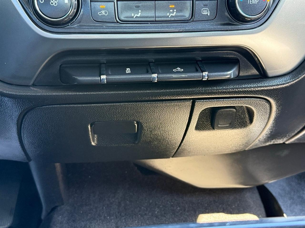 Chevrolet Silverado 1500  2018