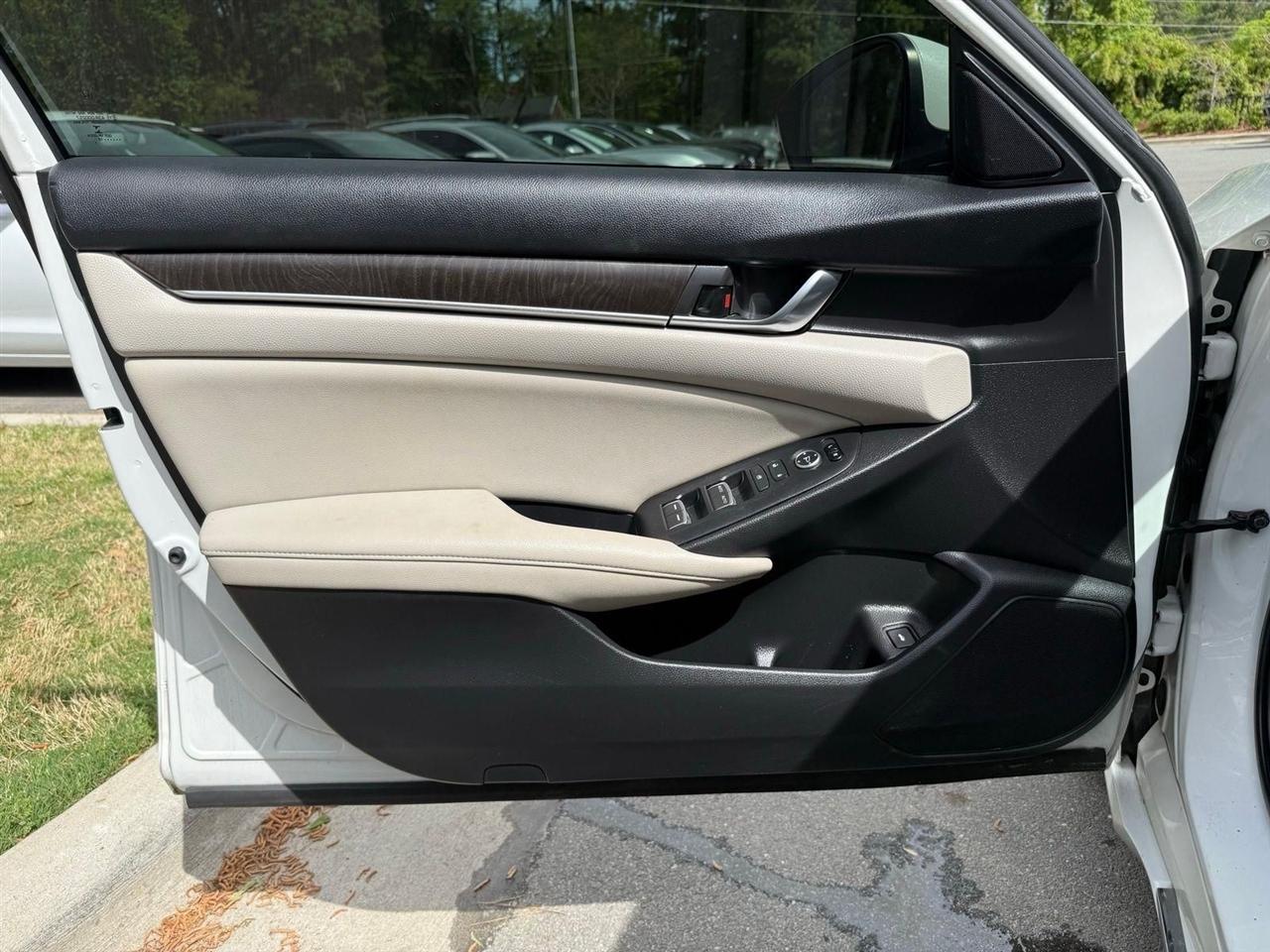 Honda Accord  2019