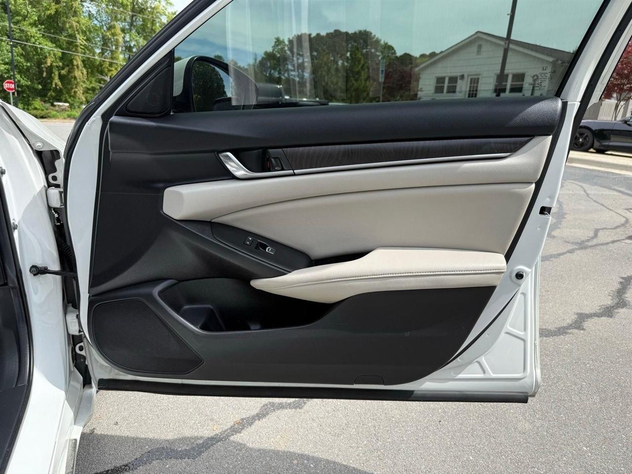Honda Accord  2019