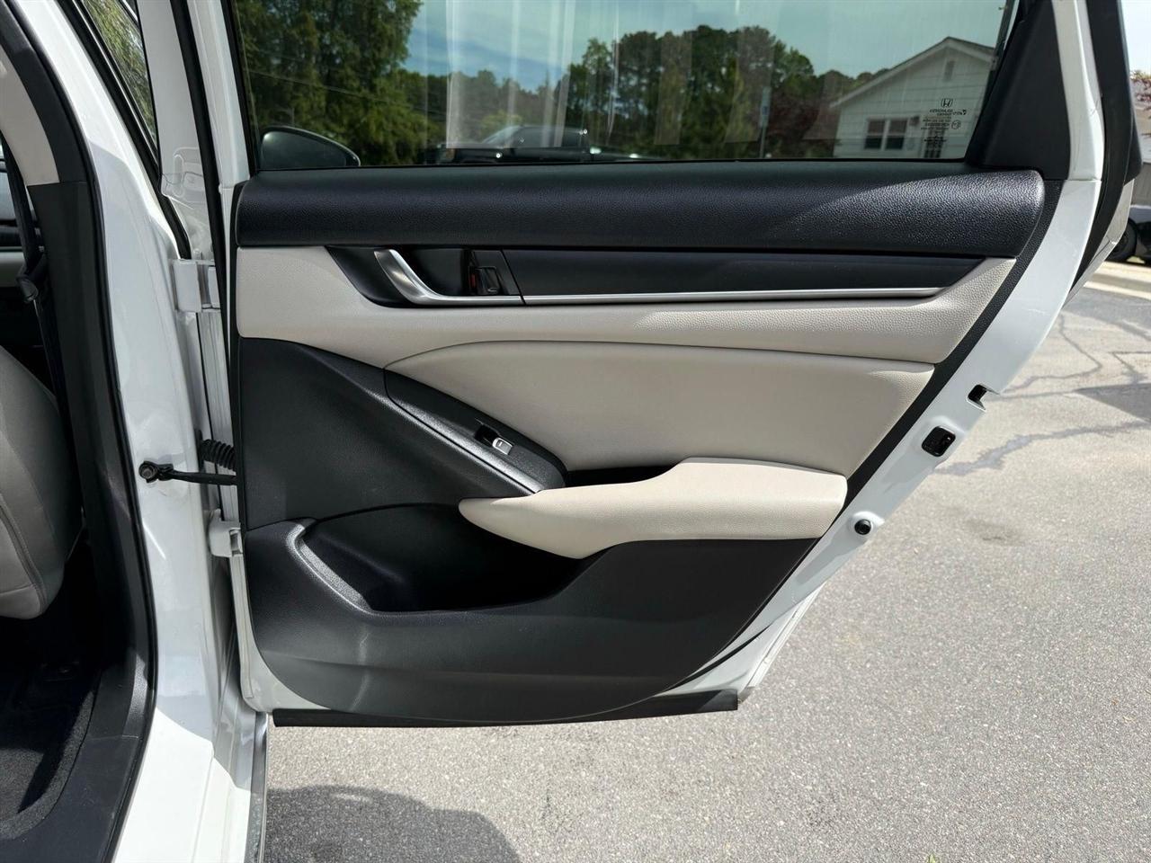 Honda Accord  2019