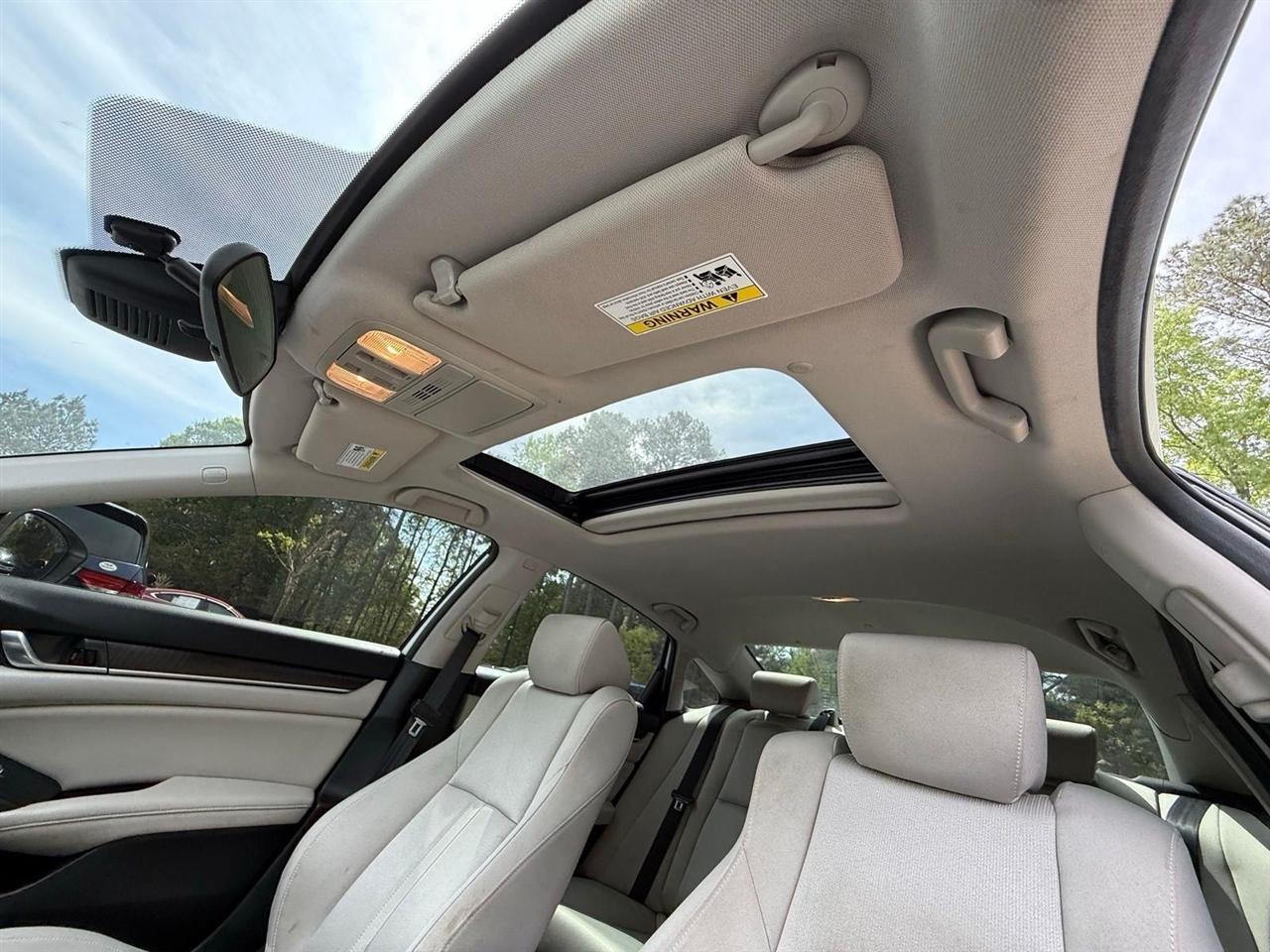 Honda Accord  2019