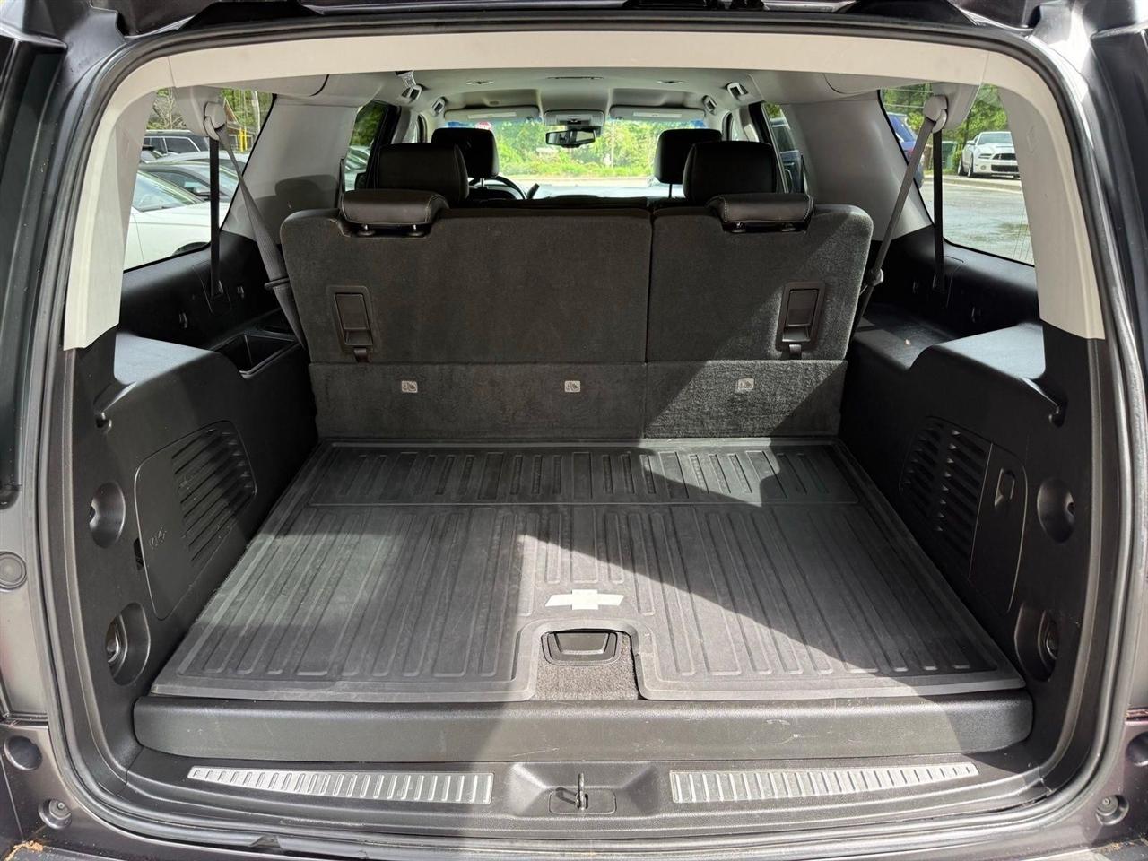 Chevrolet Suburban  2018