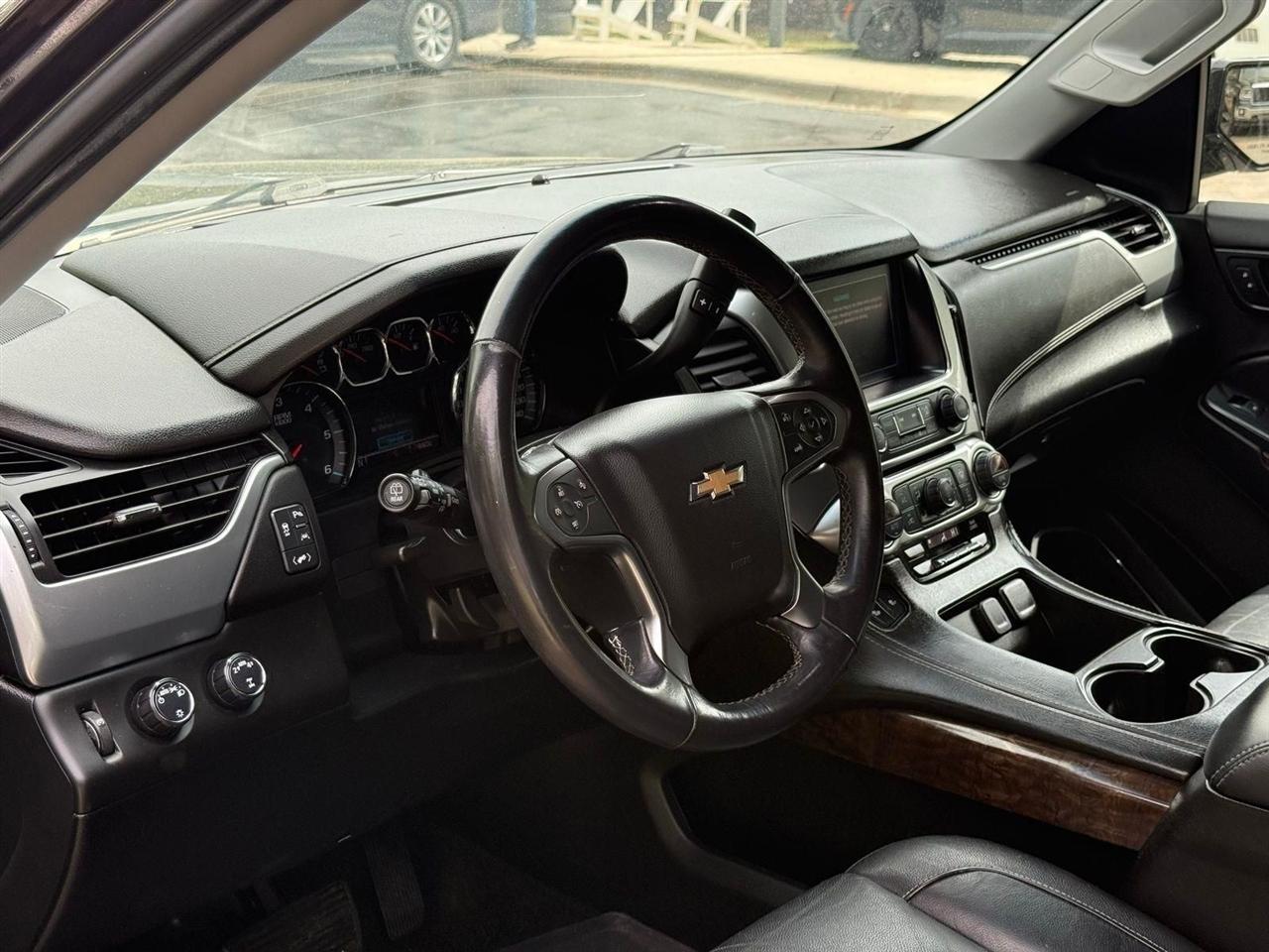 Chevrolet Suburban  2018