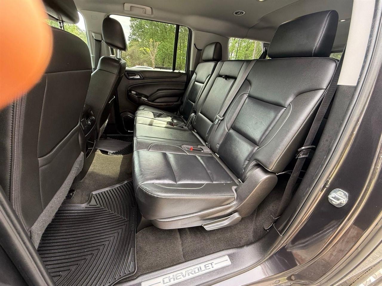 Chevrolet Suburban  2018