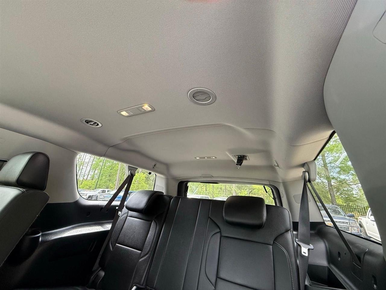 Chevrolet Suburban  2018