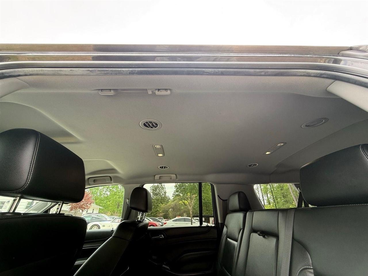 Chevrolet Suburban  2018