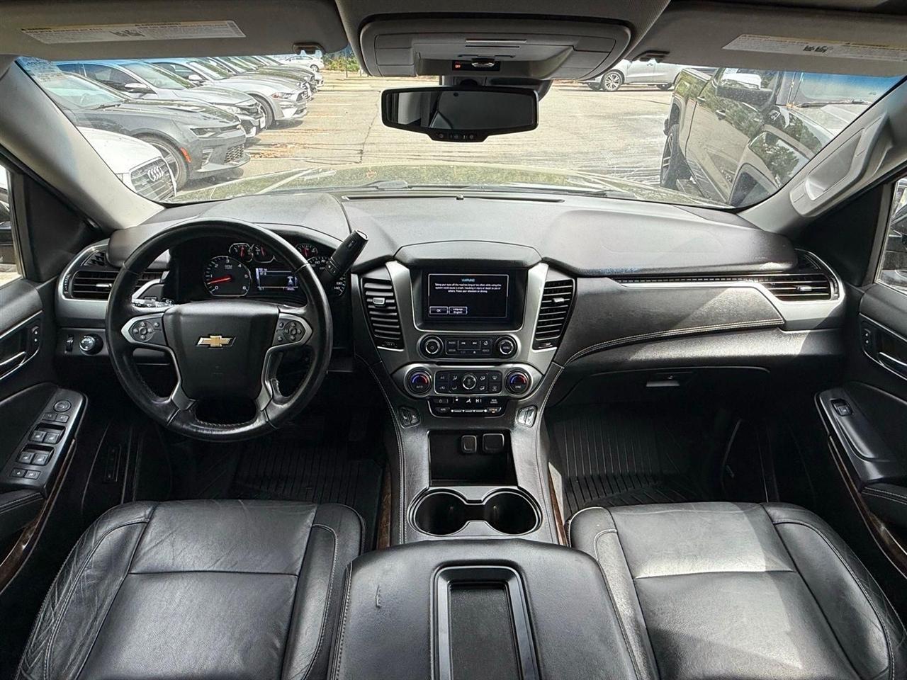 Chevrolet Suburban  2018