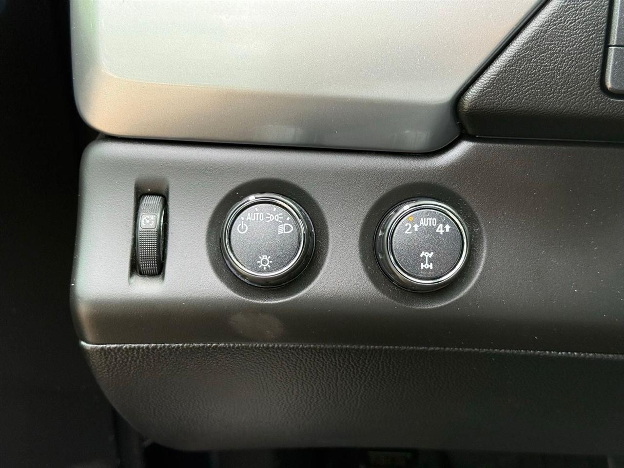 Chevrolet Suburban  2018