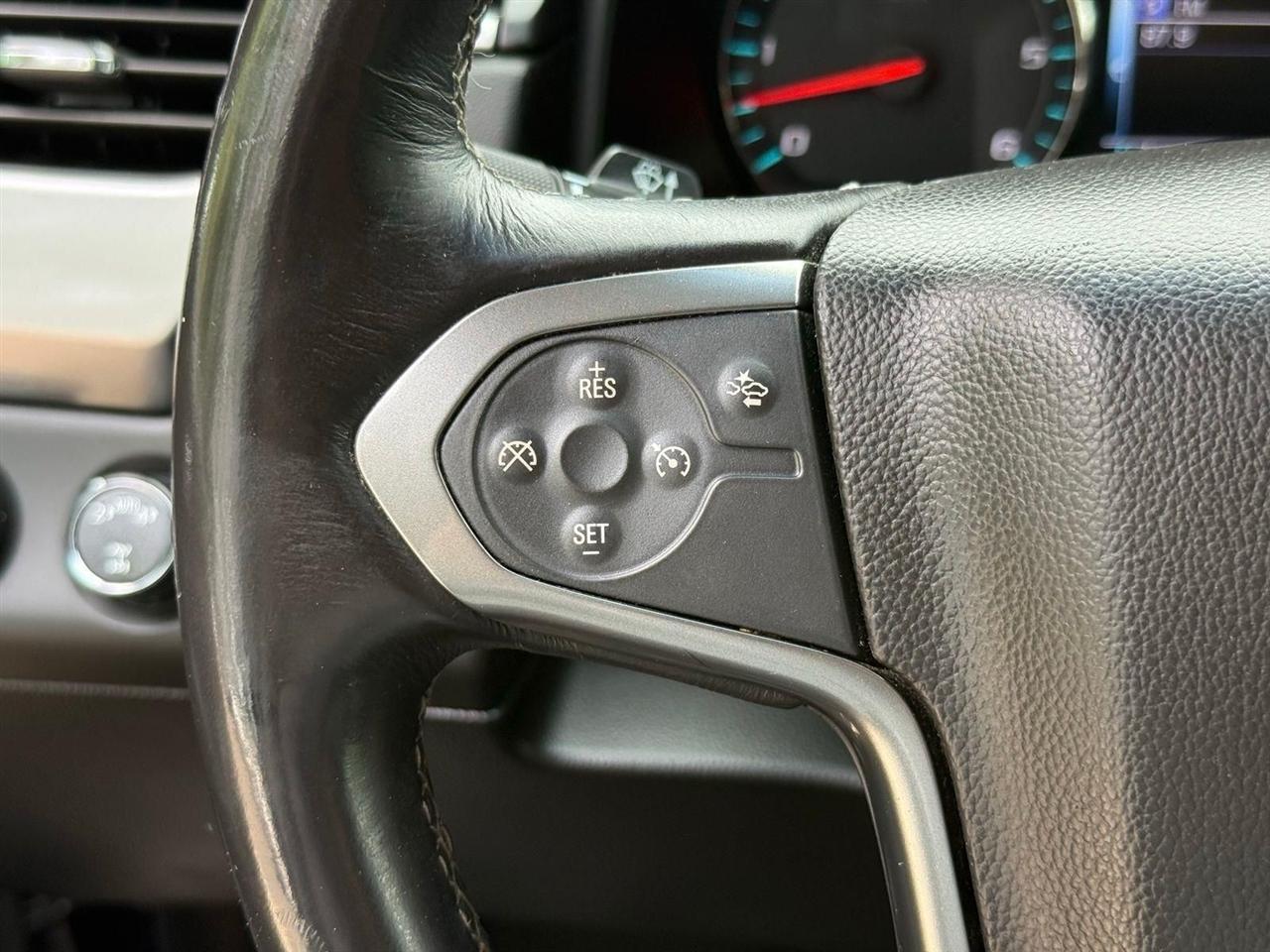 Chevrolet Suburban  2018