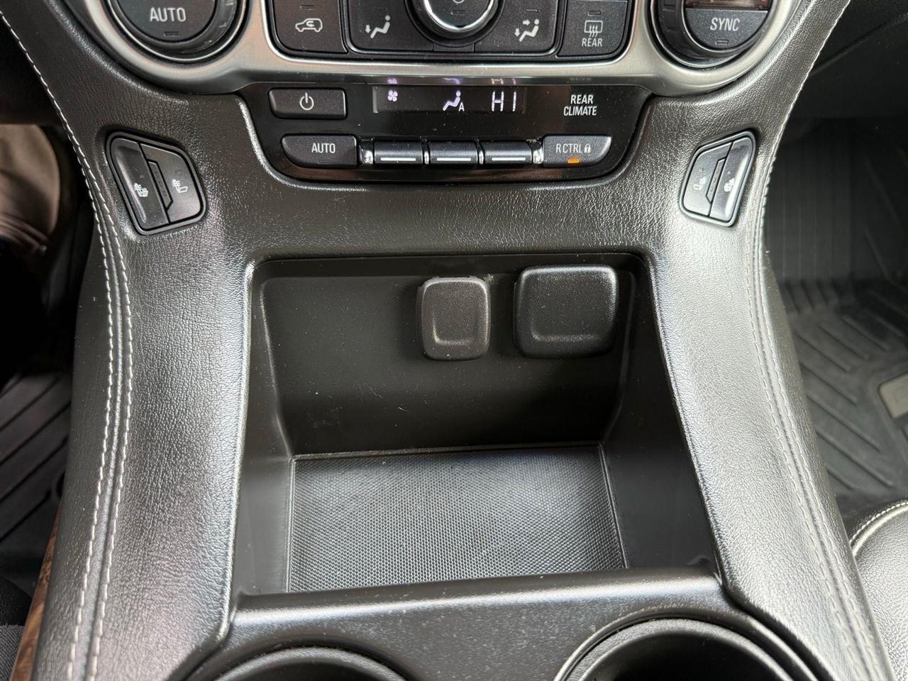 Chevrolet Suburban  2018