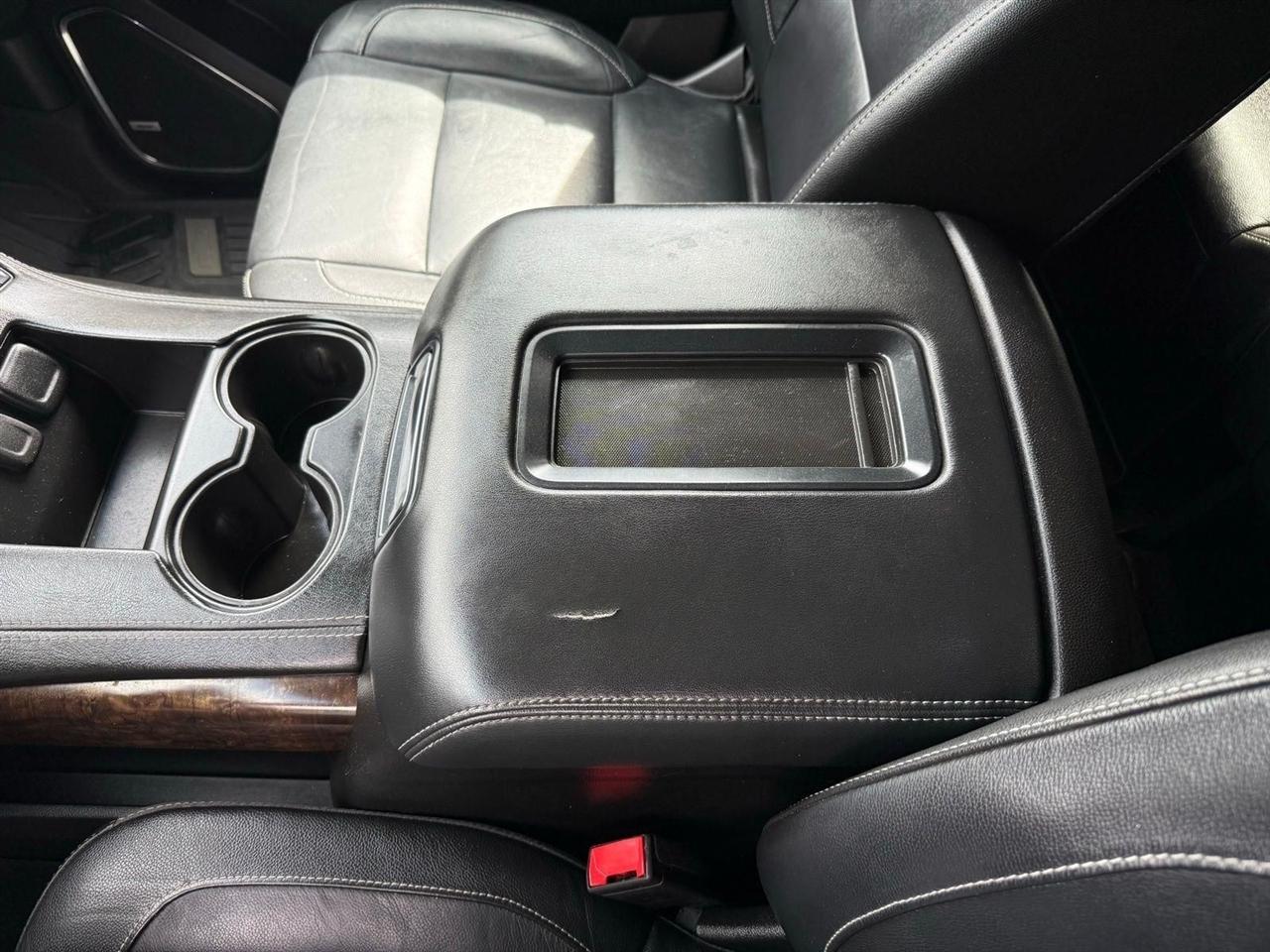 Chevrolet Suburban  2018