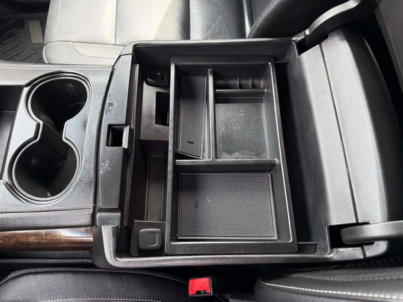 Chevrolet Suburban  2018