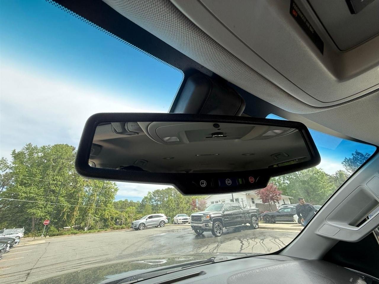 Chevrolet Suburban  2018