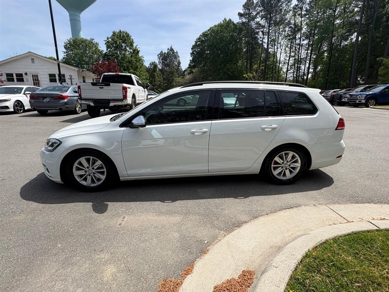 Volkswagen Golf SportWagen  2018