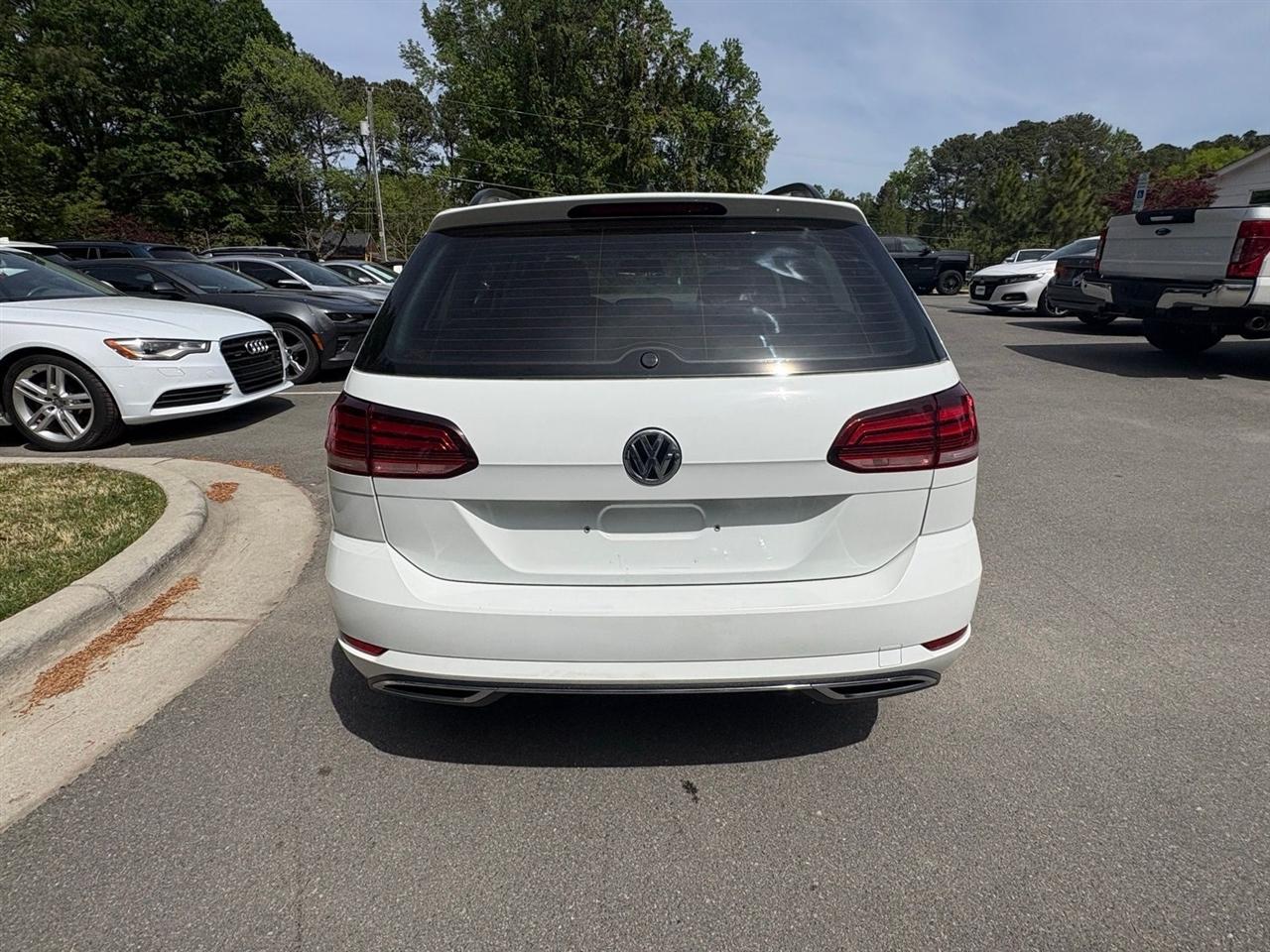 Volkswagen Golf SportWagen  2018