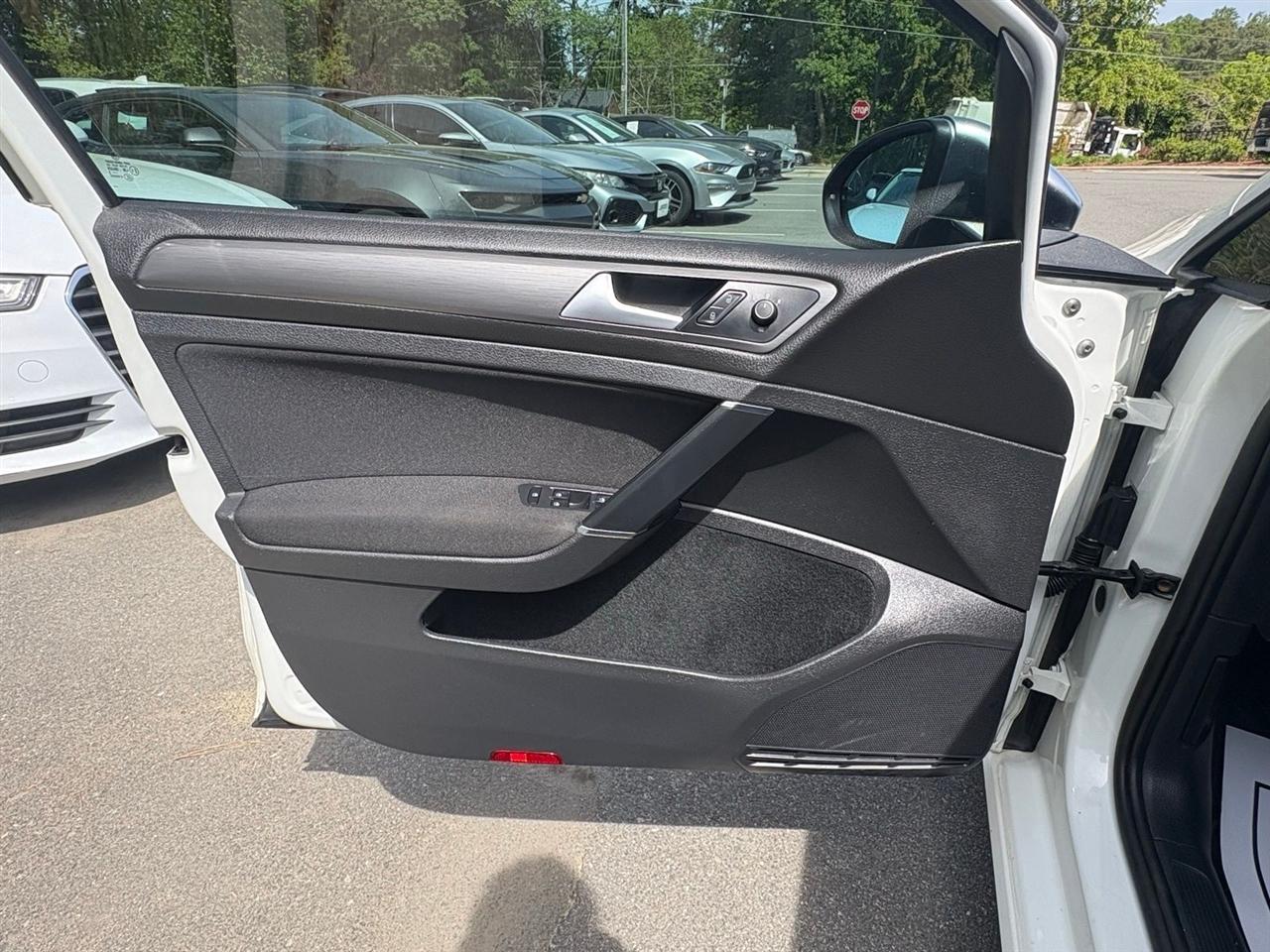 Volkswagen Golf SportWagen  2018