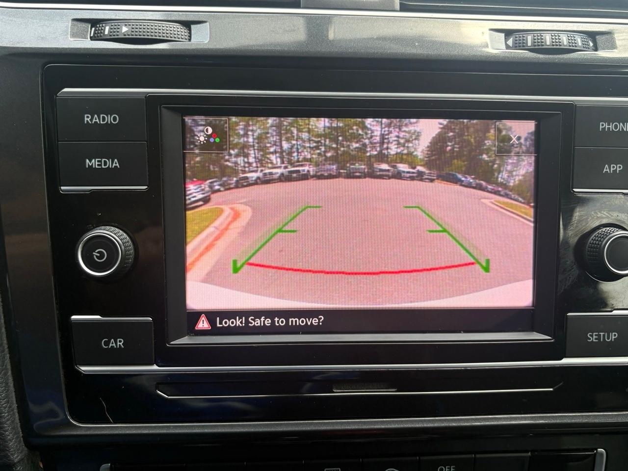 Volkswagen Golf SportWagen  2018