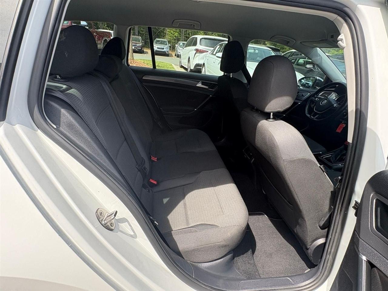 Volkswagen Golf SportWagen  2018