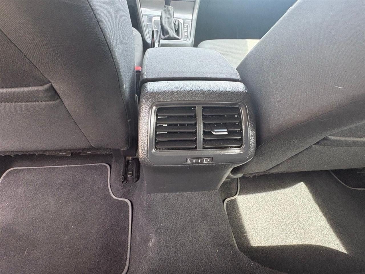 Volkswagen Golf SportWagen  2018