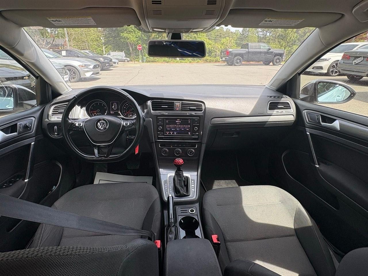 Volkswagen Golf SportWagen  2018
