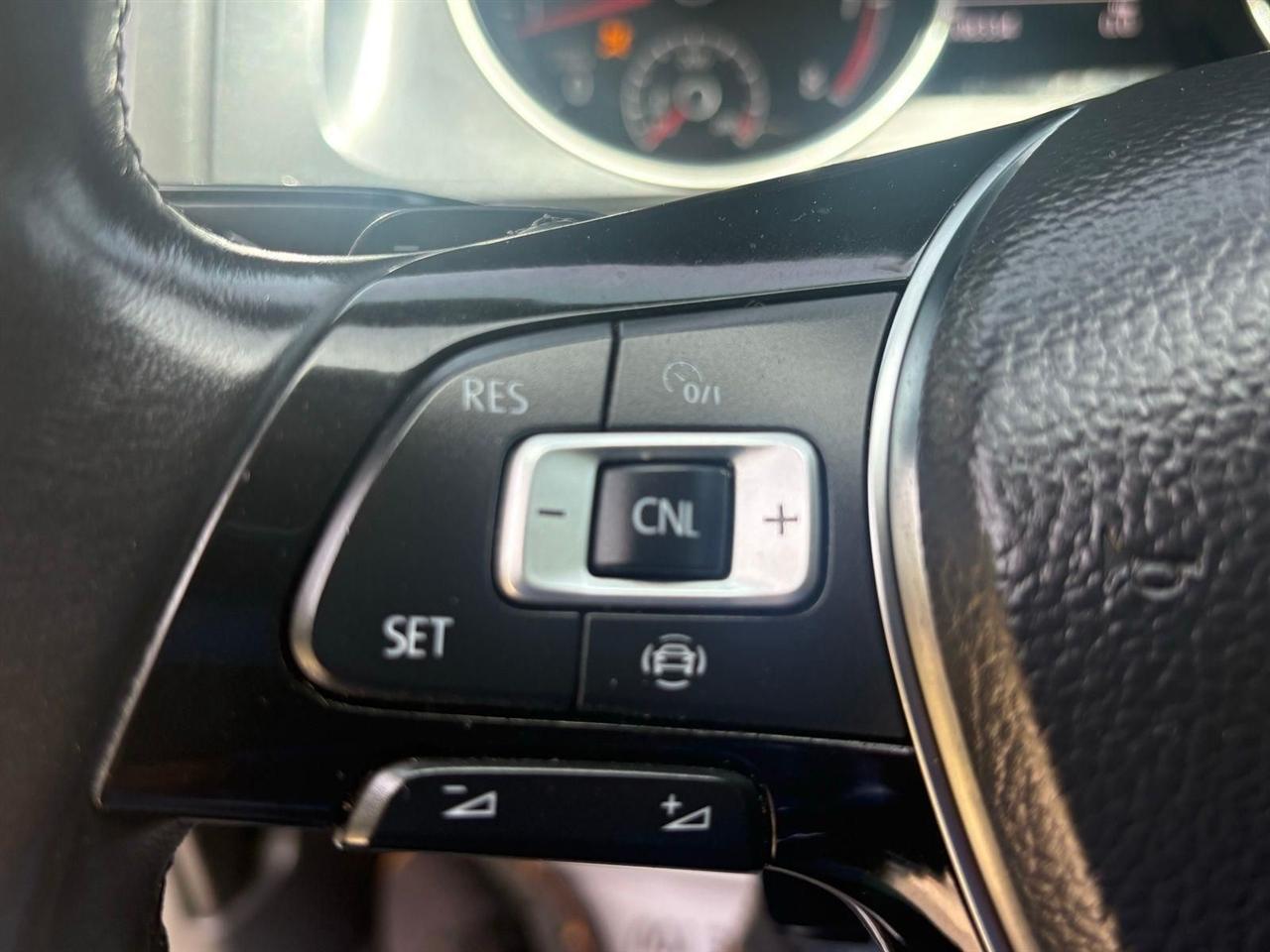 Volkswagen Golf SportWagen  2018