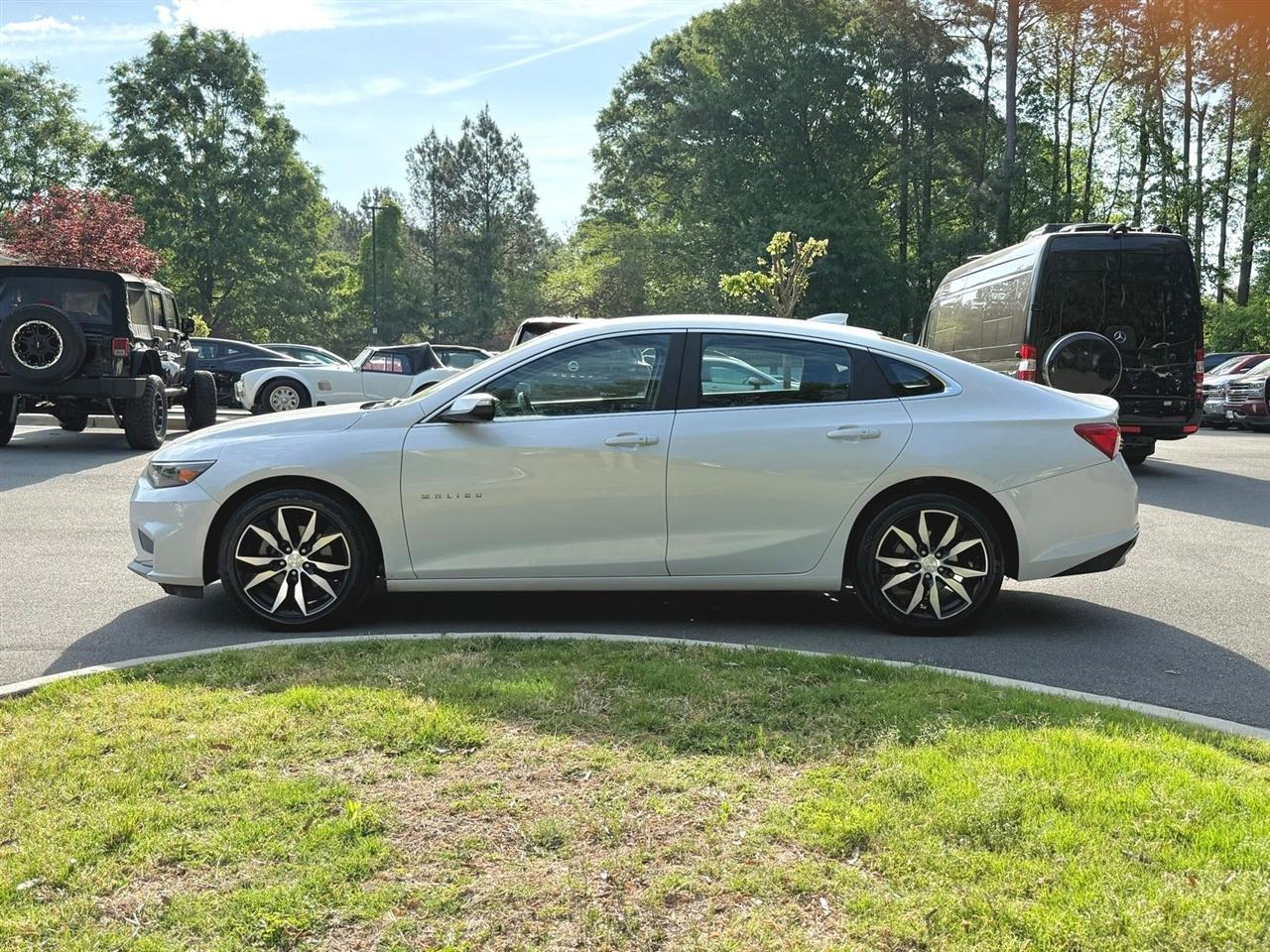Chevrolet Malibu  2018