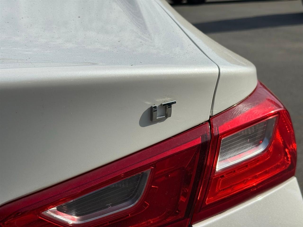 Chevrolet Malibu  2018