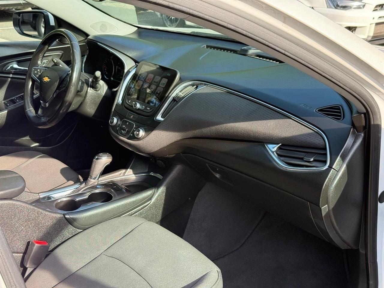 Chevrolet Malibu  2018