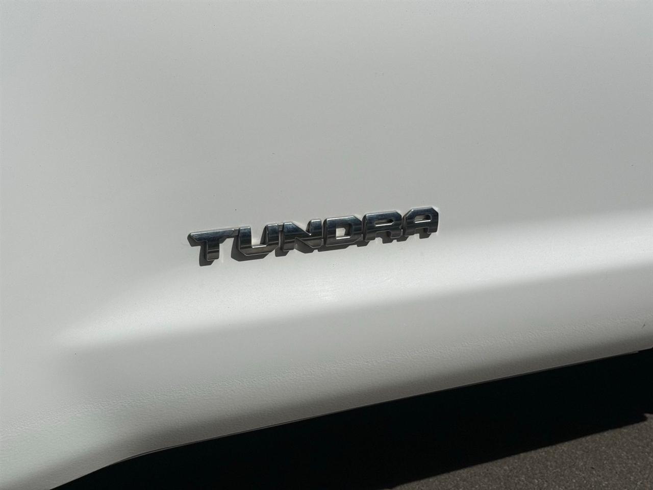 Toyota Tundra  2017