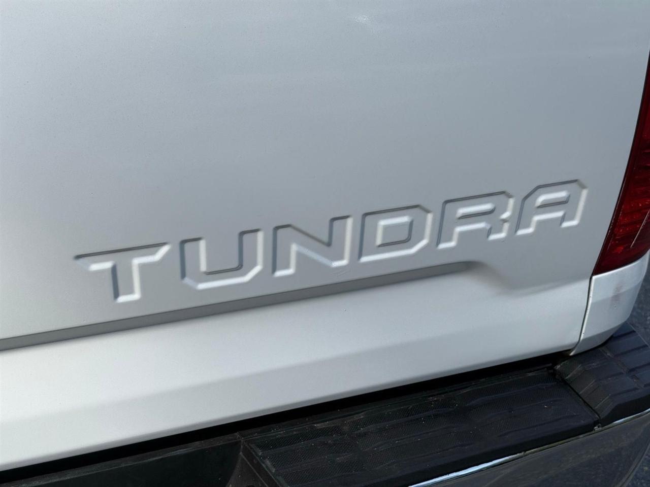 Toyota Tundra  2017