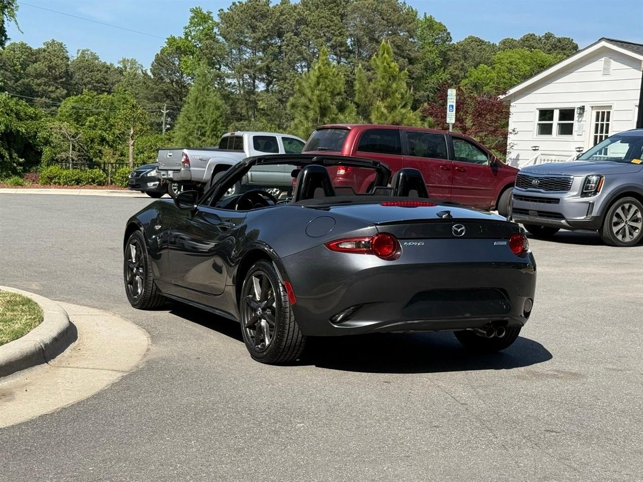 Mazda MX-5 Miata  2016