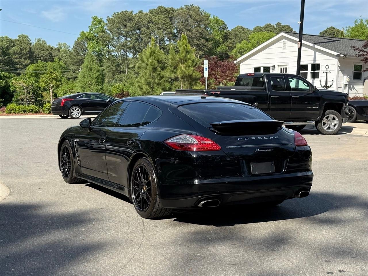 Porsche Panamera  2012