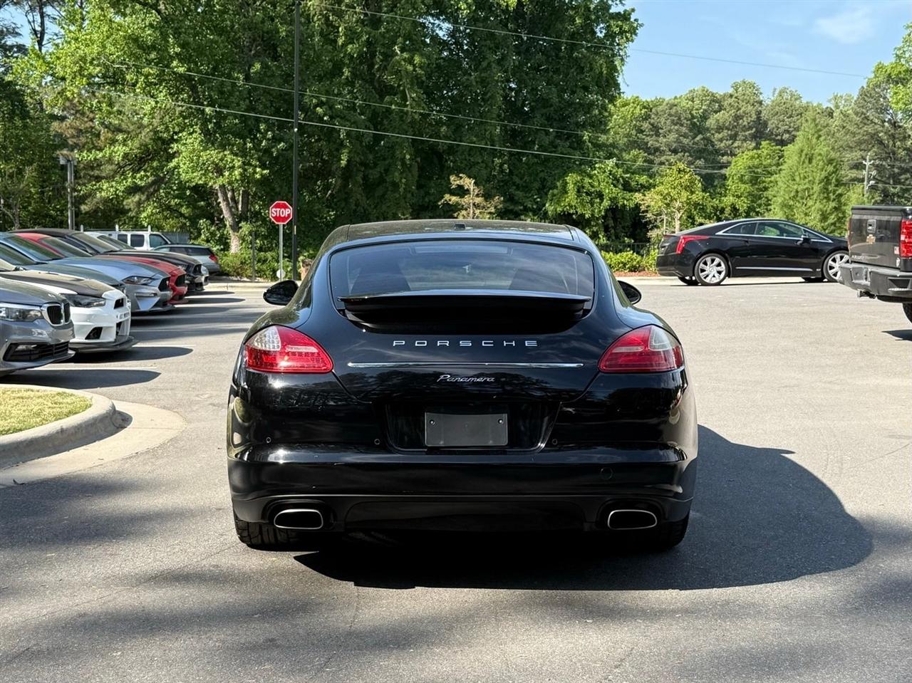 Porsche Panamera  2012