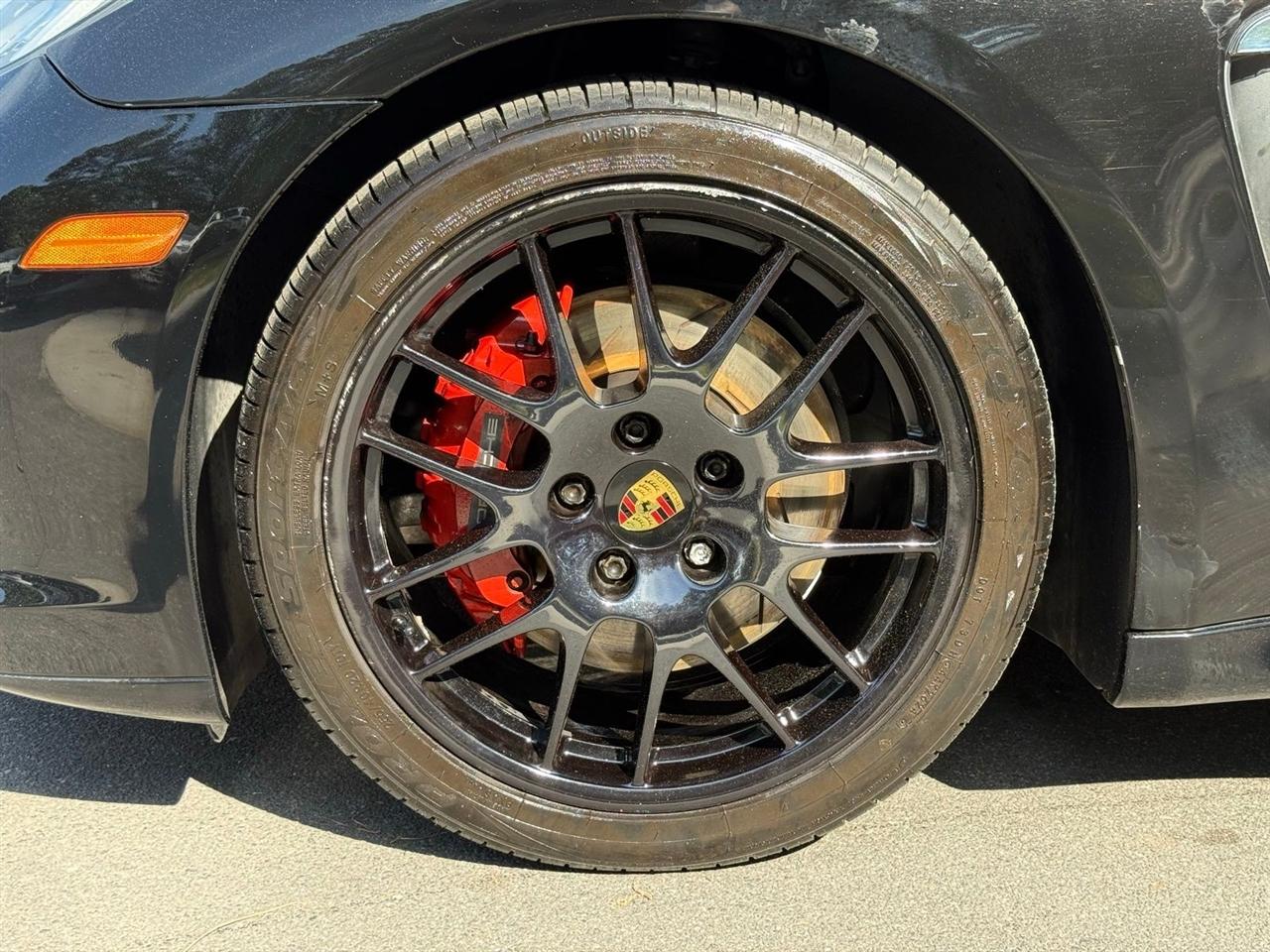 Porsche Panamera  2012