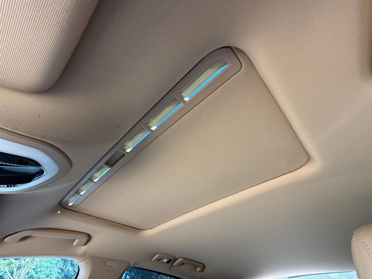 Porsche Panamera  2012