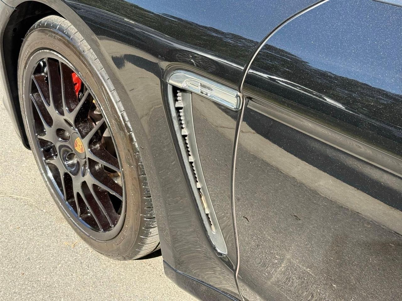 Porsche Panamera  2012