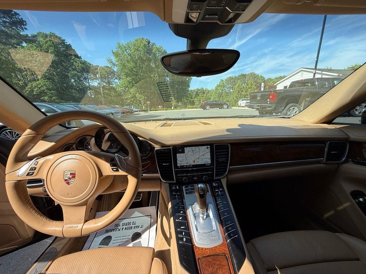 Porsche Panamera  2012