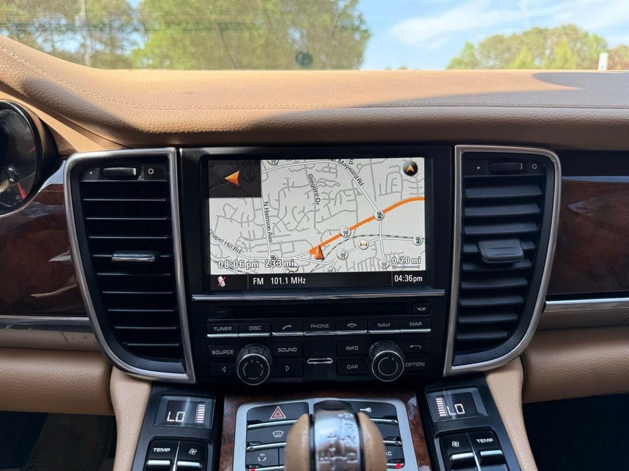 Porsche Panamera  2012