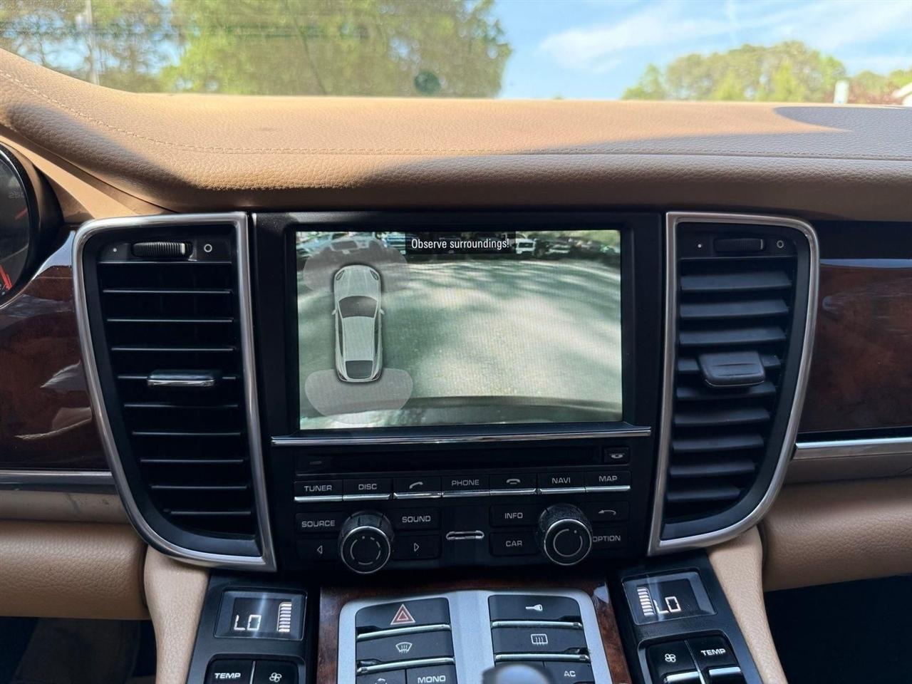 Porsche Panamera  2012