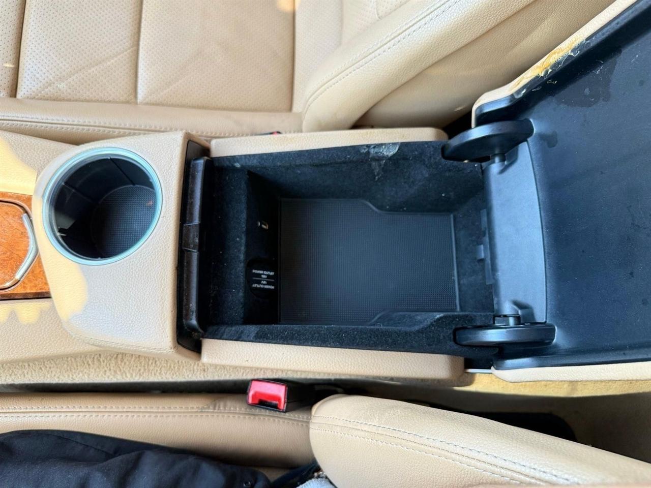 Porsche Panamera  2012