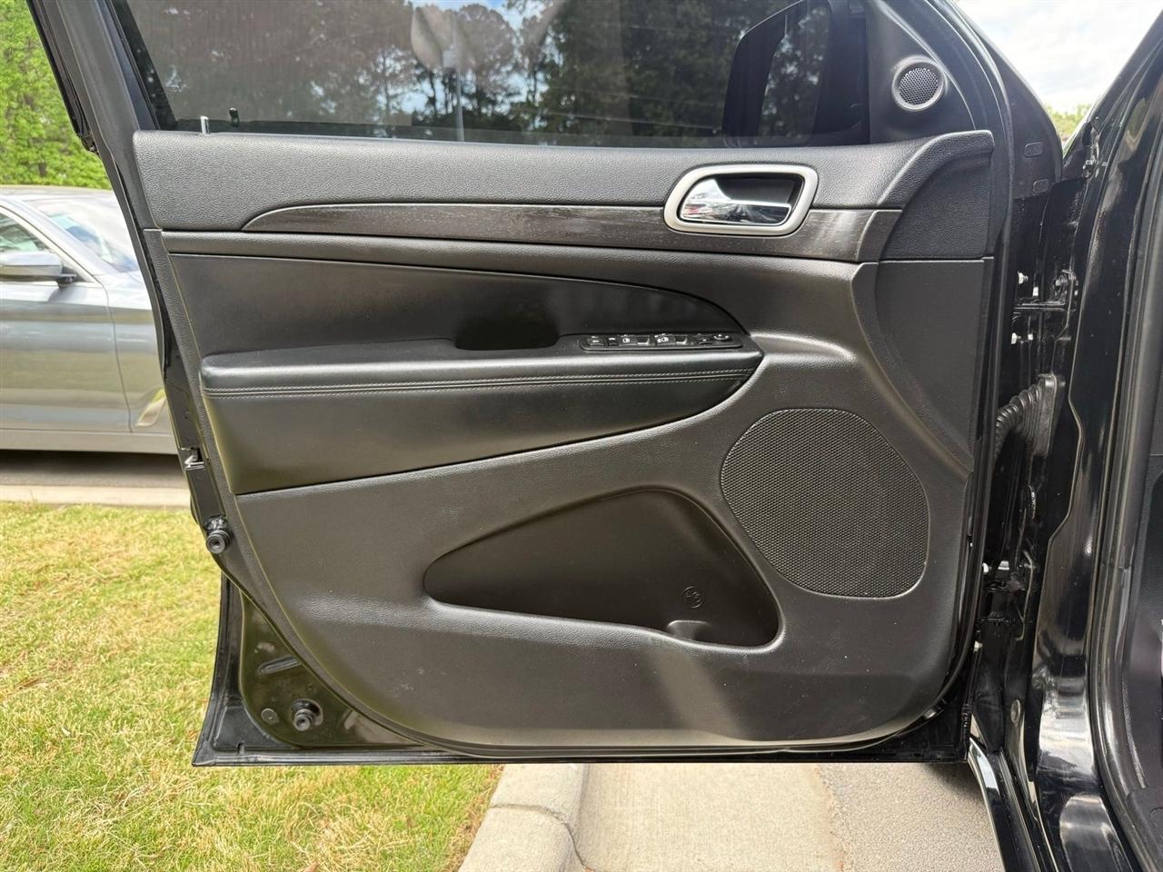 Jeep Grand Cherokee  2017