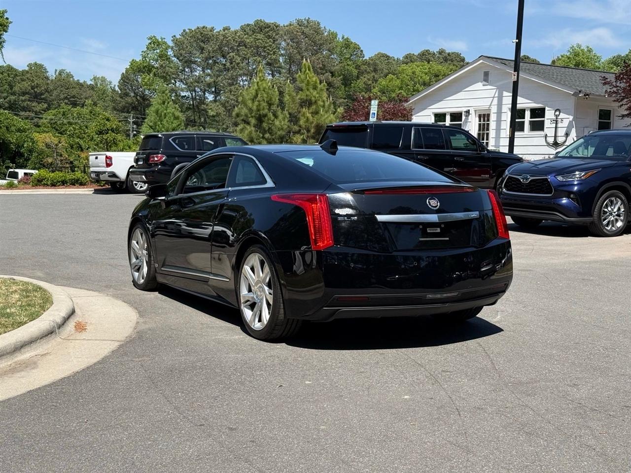 Cadillac ELR  2014