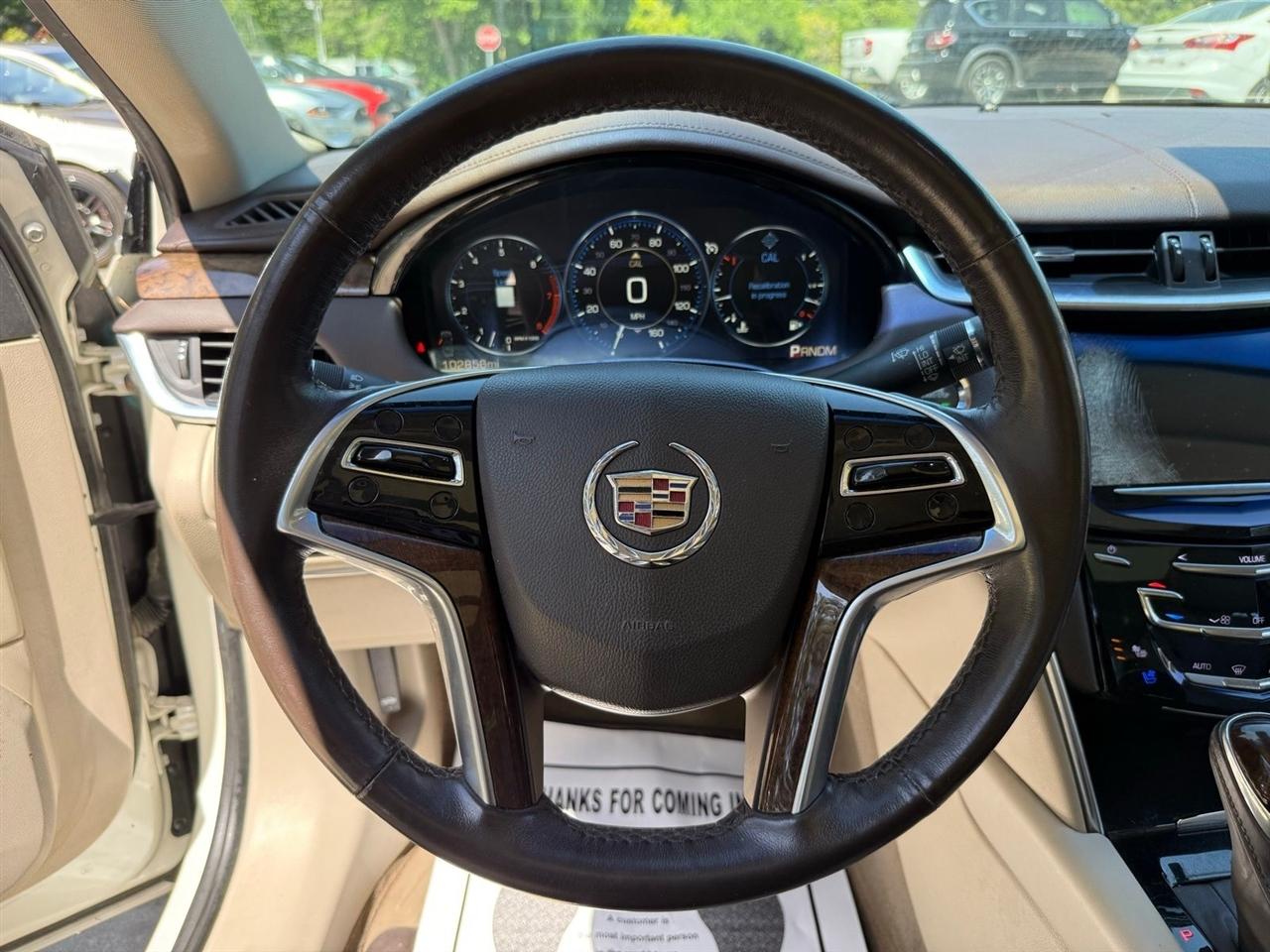 Cadillac XTS  2013