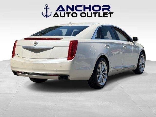 Cadillac XTS  2013