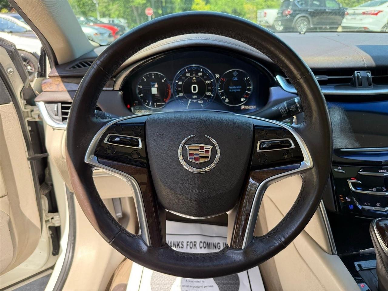 Cadillac XTS  2013