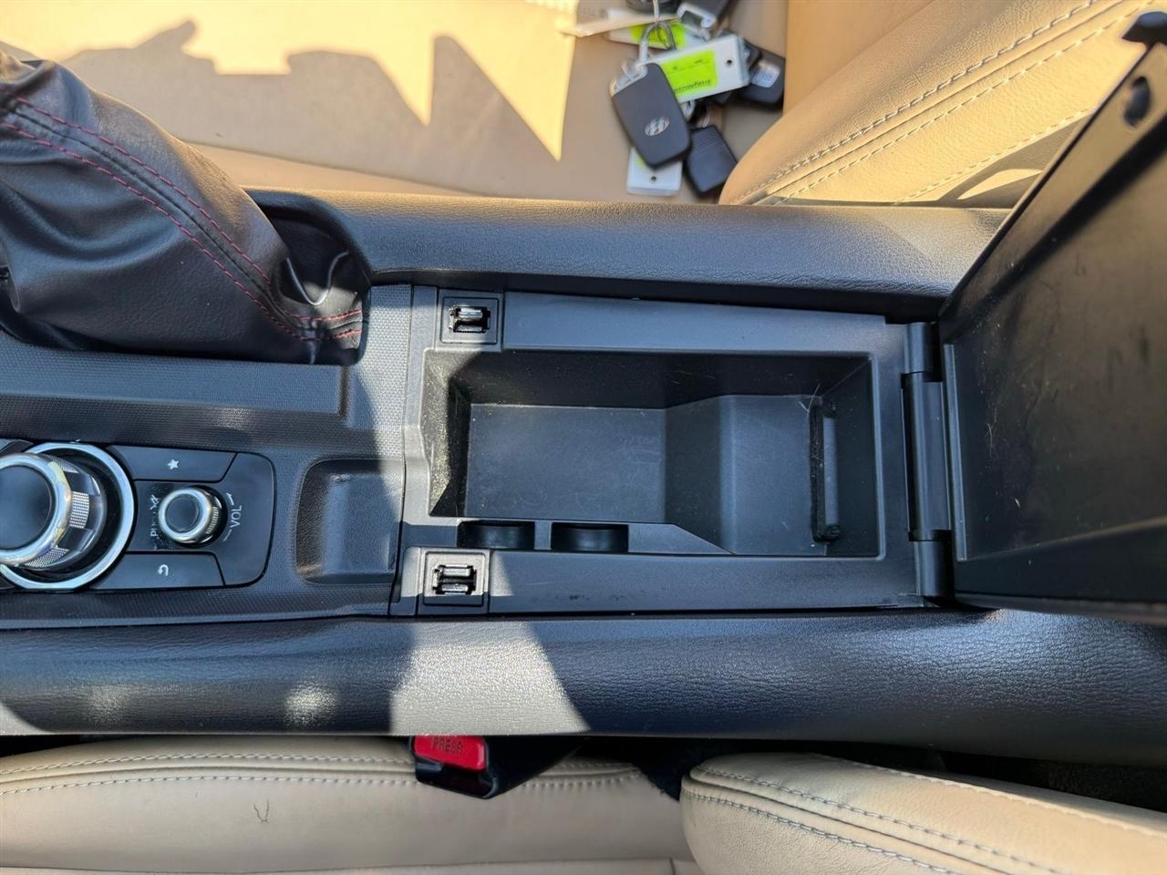 Mazda MX-5 Miata  2016