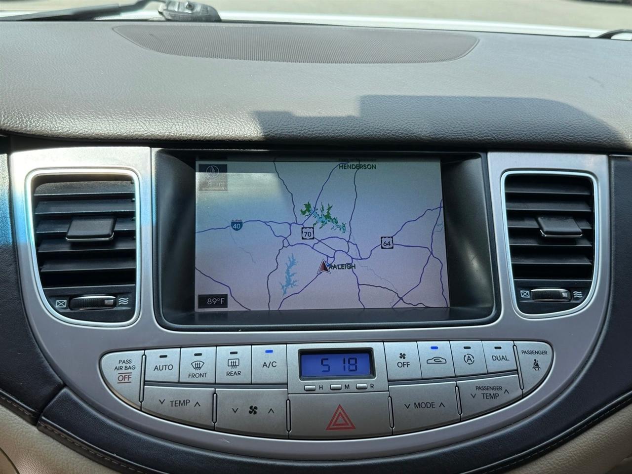 Hyundai Genesis  2012