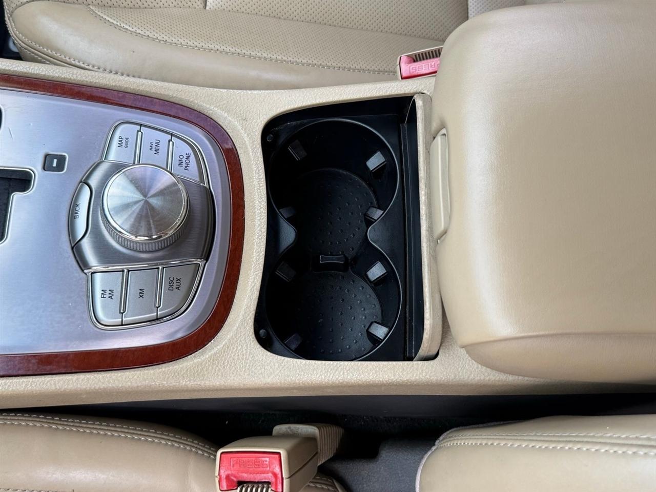 Hyundai Genesis  2012