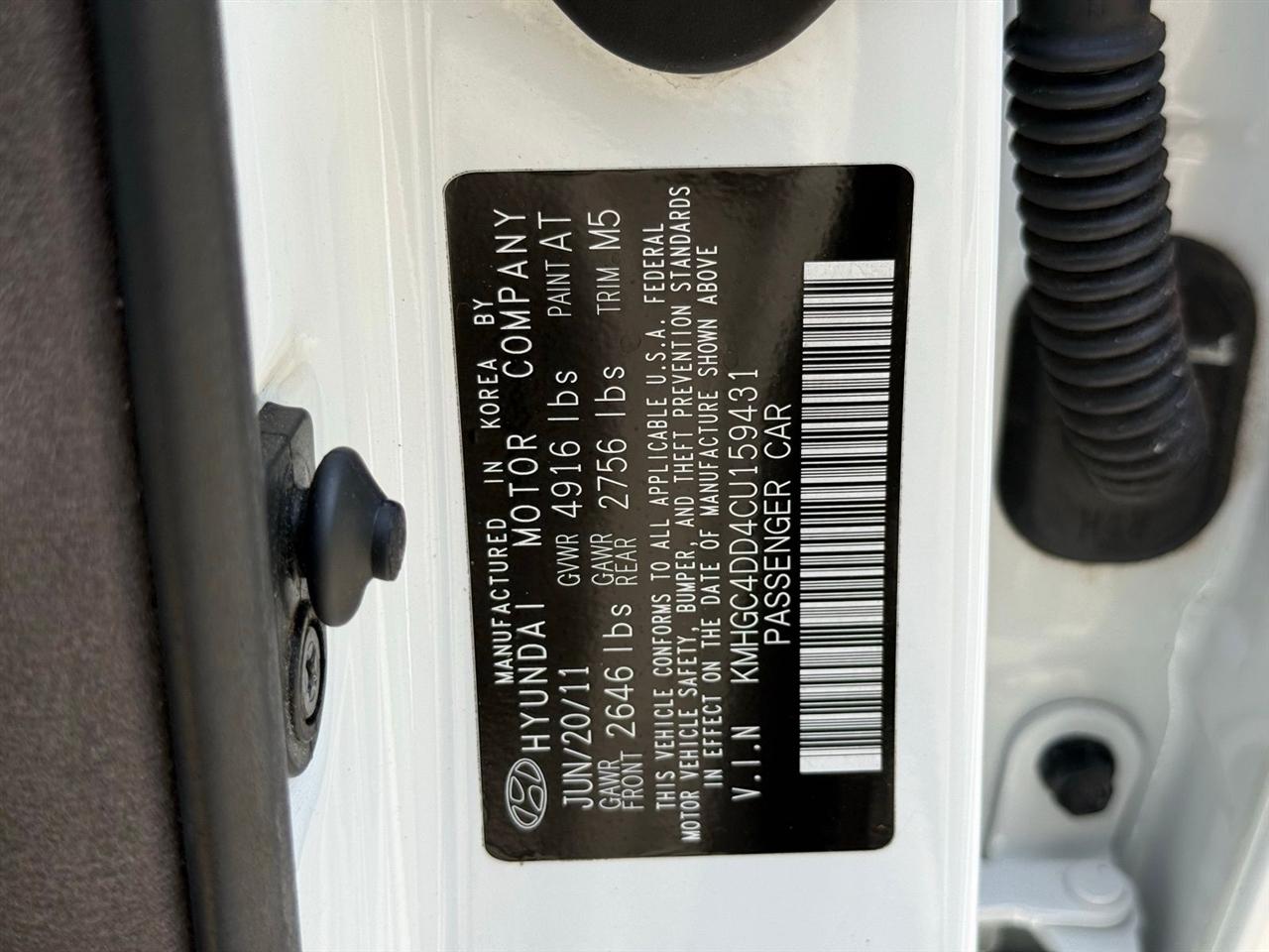 Hyundai Genesis  2012